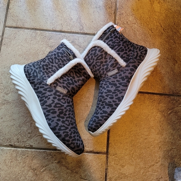 Cheeks Tony Little Whimical Gray Cheetah Print Fit Body Sport Boots Size 9 - Picture 6 of 8